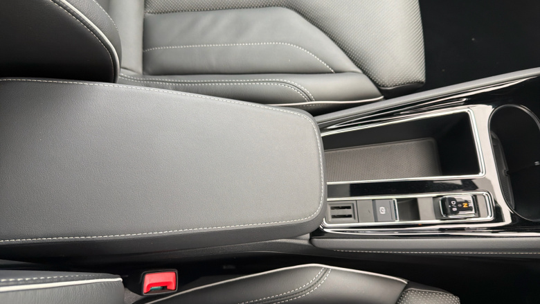 Skoda Enyaq 220kW vRS 82kWh 4x4 5dr Auto Electric 